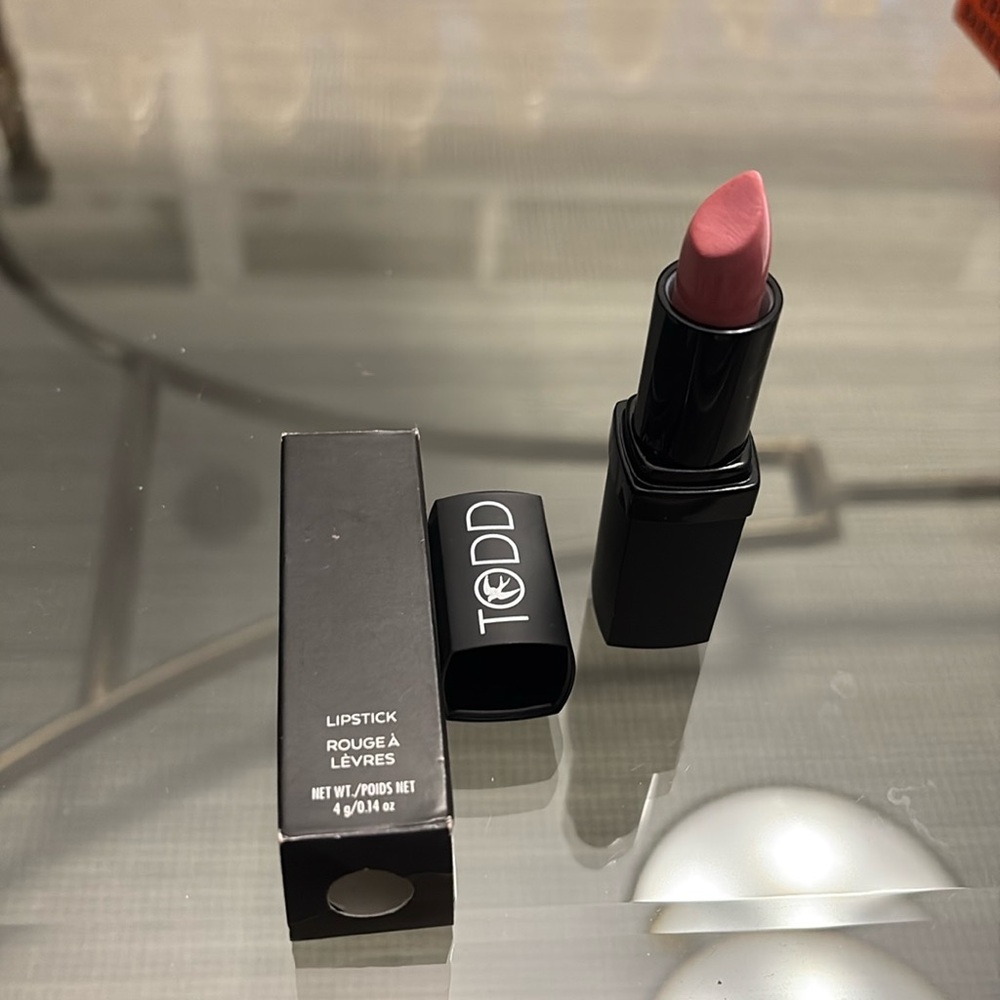 Brand new Rouge A Levres Lipstick. Color is Snooty.